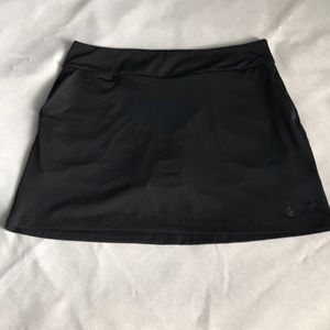Nike dry fit skirt size large